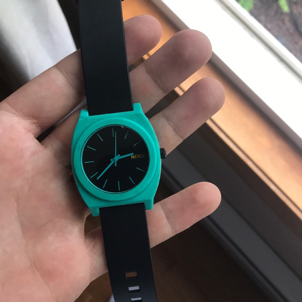 Nixon TimeSeller Watch